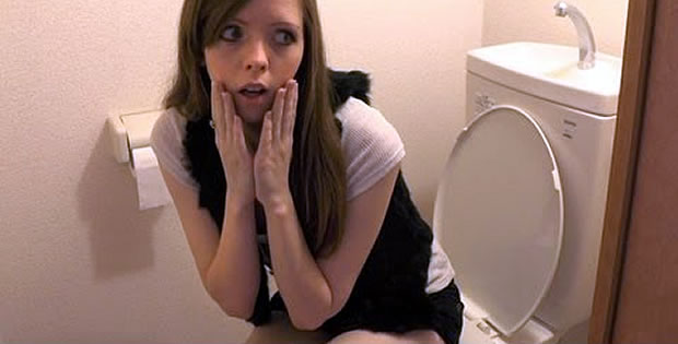 Girl toilet burps farts fan pic