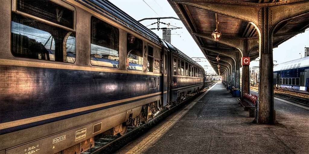 Pessoa morre atropelada por um trem ao tentar tirar um selfie.