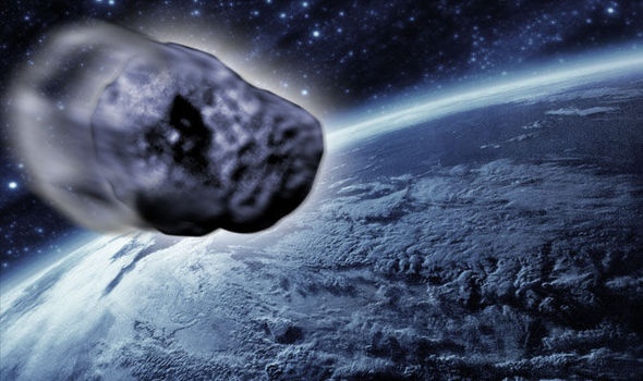 Uma fotografia real tirada em 1999 do asteroide RQ36, que foi sobreposta a um modelo para mostrá-lo se aproximando da Terra.