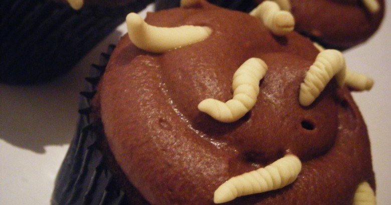 cupcake-larva