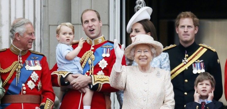 Brasileira que trabalhou com família real britânica revela bastidores da monarquia