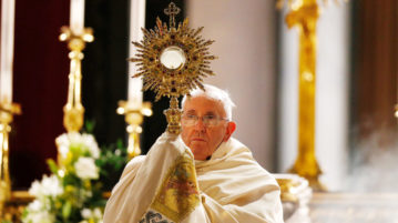 Corpus Christi: o que significa e o que se comemora no feriado corpus christi papa francisco