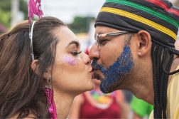 carnaval - beijo